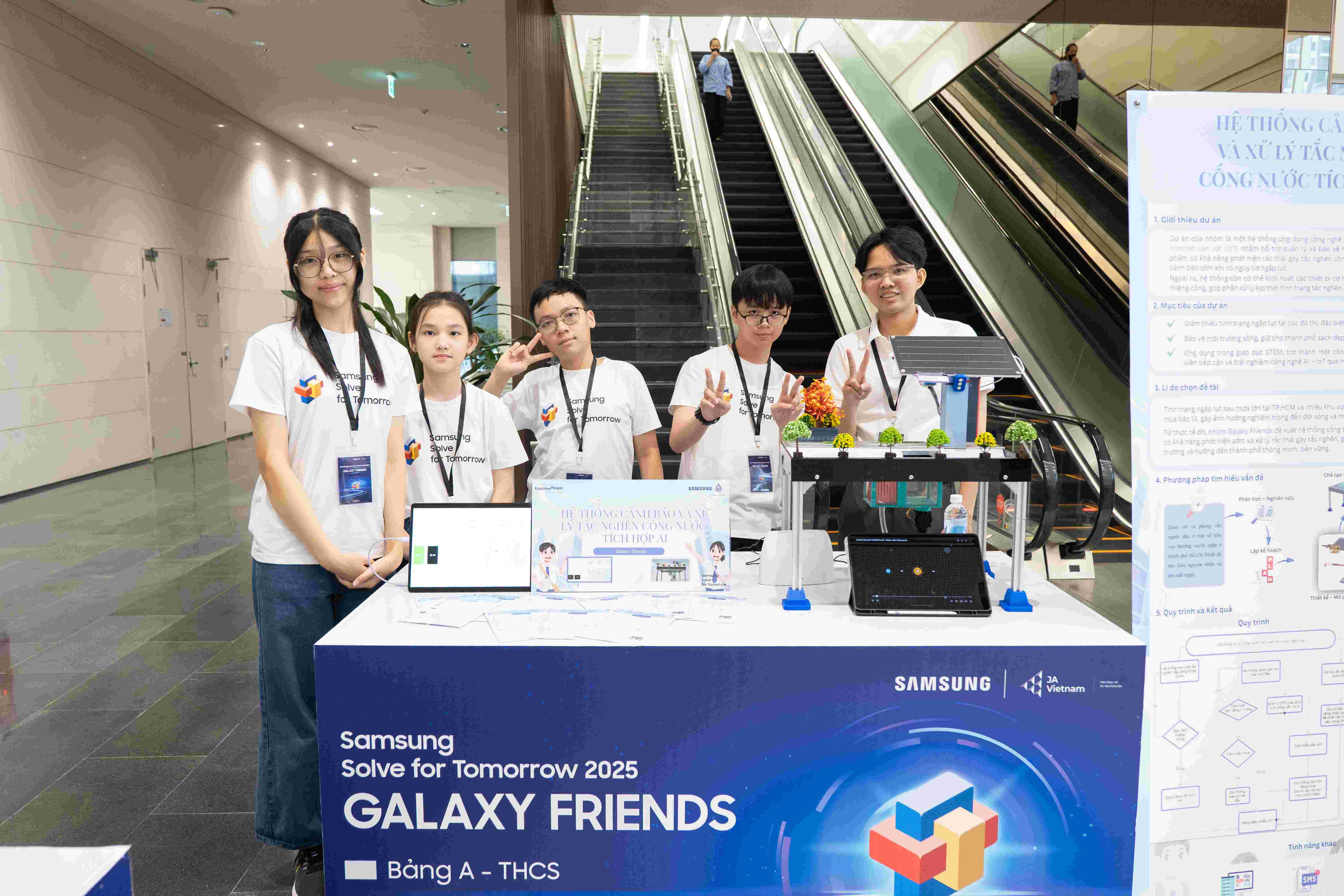GALAXY FRIENDS